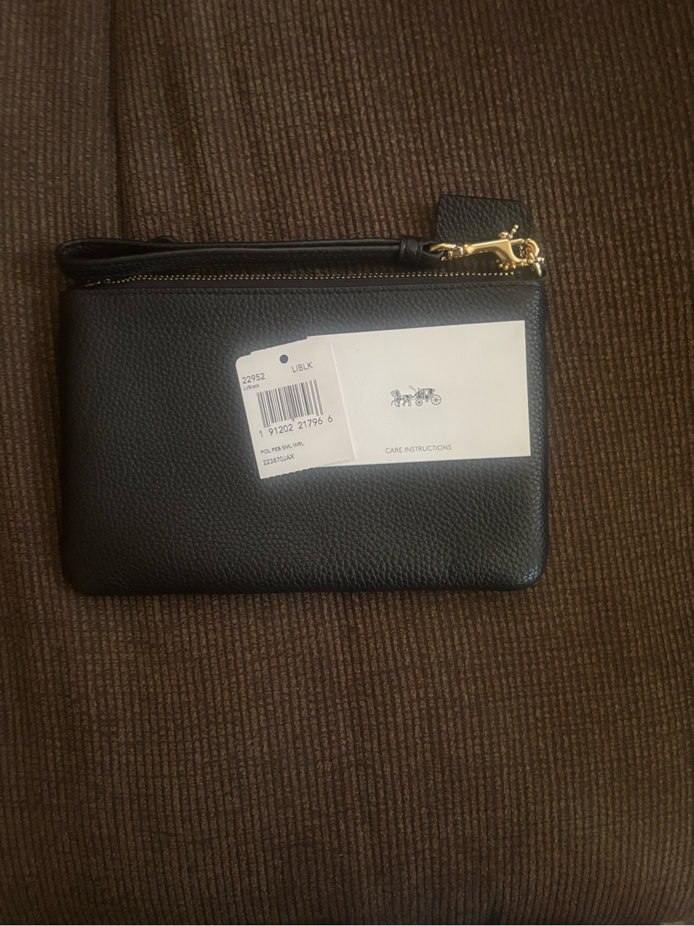 Coach wristlet - Picture 2 of 3